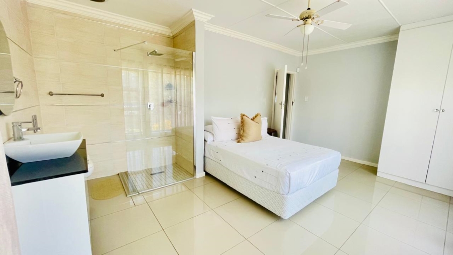 4 Bedroom Property for Sale in Gonubie Eastern Cape